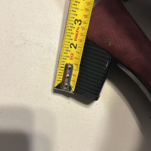 Naturalizer heels - Picture 3 of 5